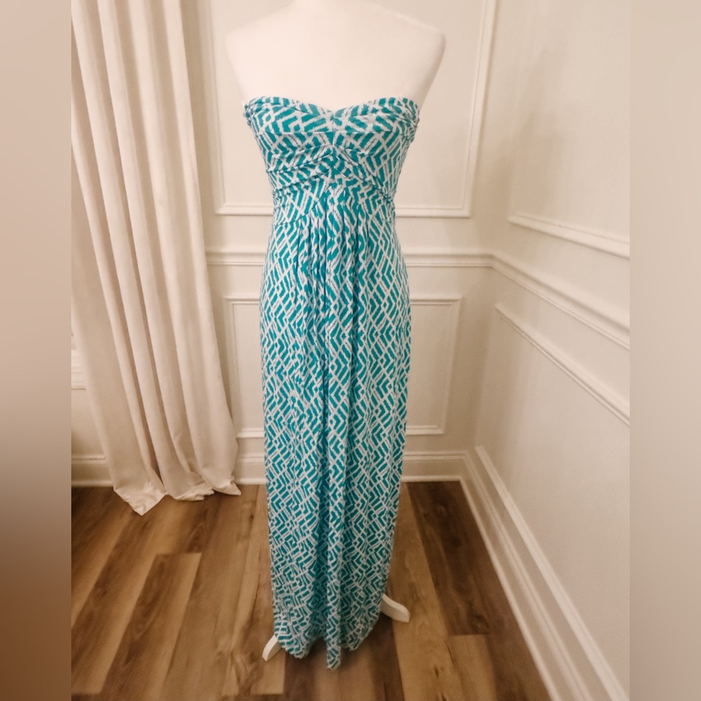 Tart Teal & White Geometric Strapless Maxi Dress